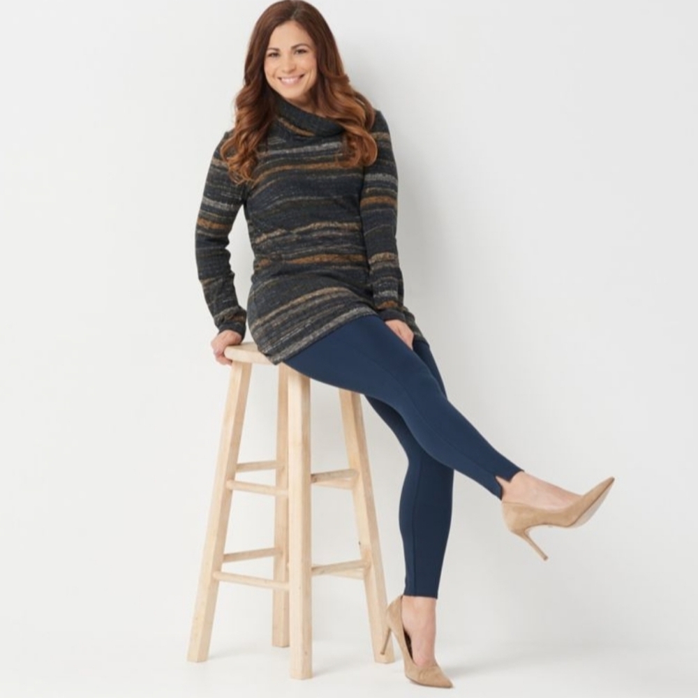 Spanx ankle length Ponte split hem leggings
